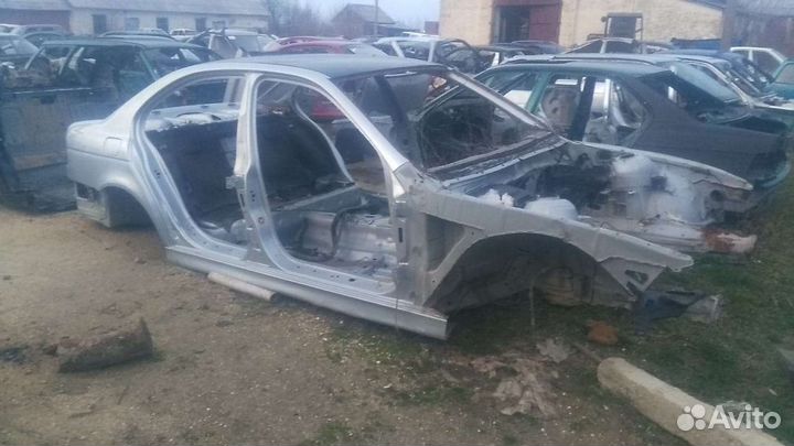 Кузов по частям бмв е39