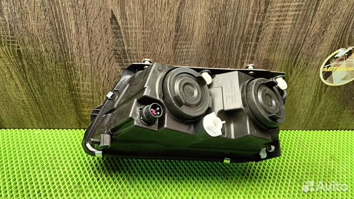 Фара передняя правая Volkswagen Passat B5