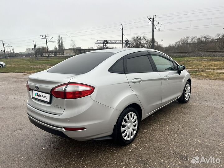 Ford Fiesta 1.6 МТ, 2015, 58 000 км
