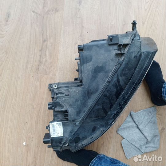 Фара передняя правая tiguan 2