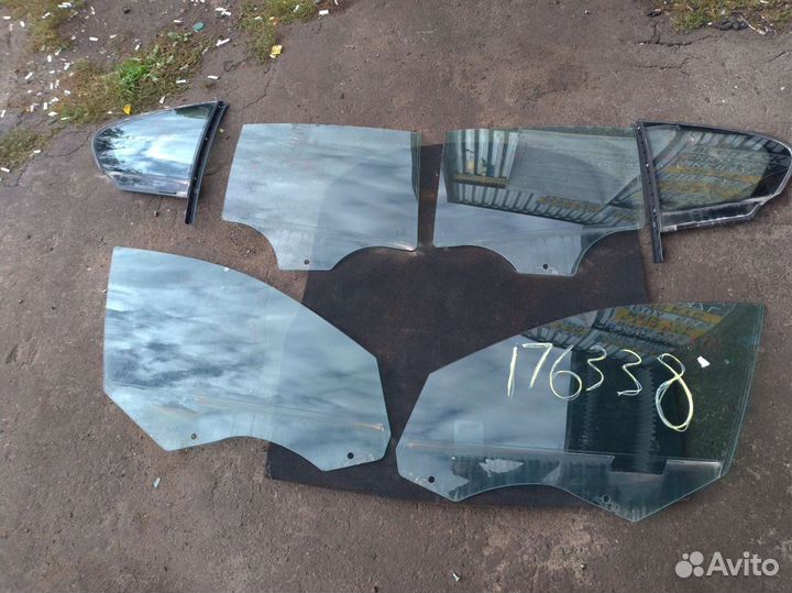 Стекло заднее левое BMW F10