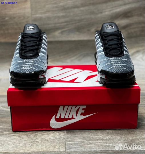 Кроссовки Nike Air Max Tn Plus