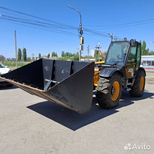 Телескопический погрузчик JCB 550-80, 2014