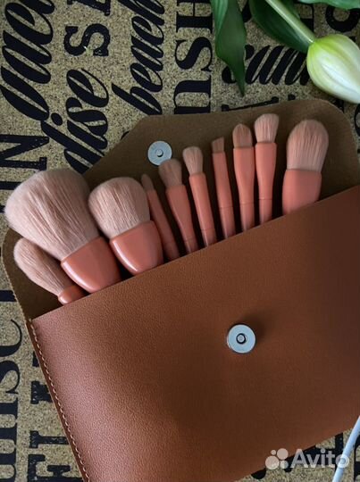 Набор кистей для макияжа