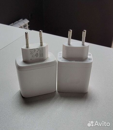 Блок питания на смартфон, оригинал