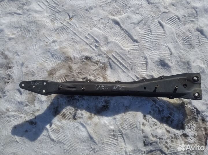 Продольная балка двс Ниссан прессаж