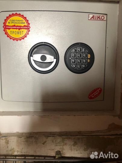 Вскрытие, замена замков квартир, гаражей, сейфов