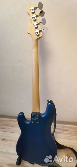 Бас гитара fender american precision