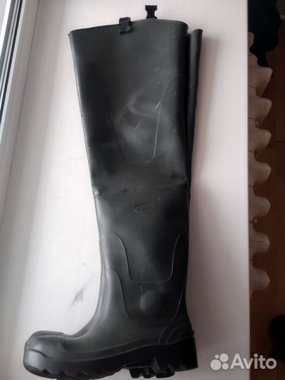 Болотные сапоги