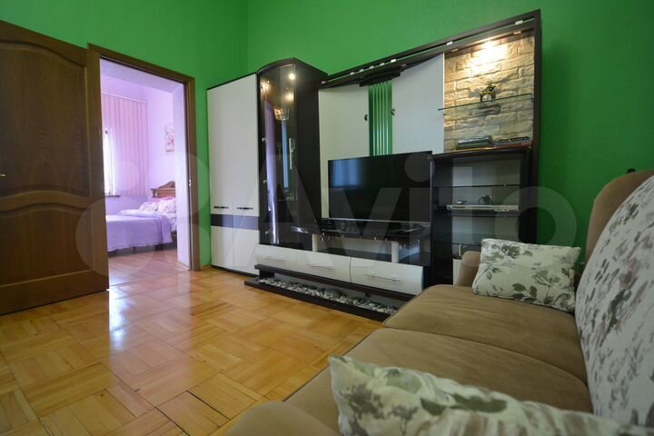 2-к. квартира, 60 м², 2/2 эт.