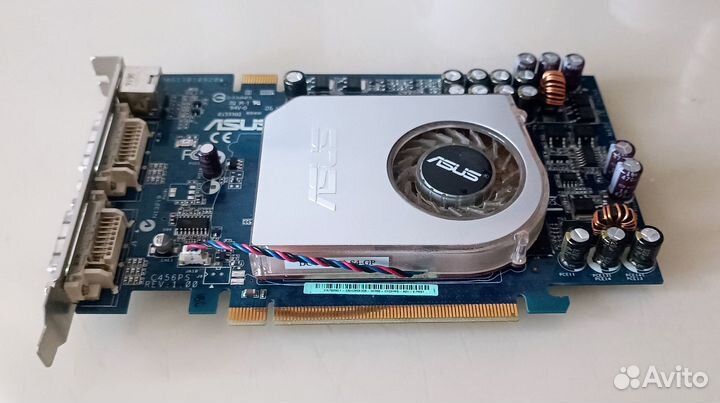 Видеокарта 7600GT