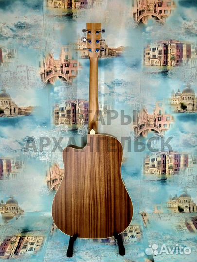 Гитара акустическая, новая + комплект