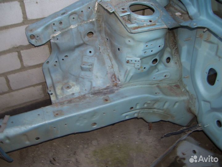 Хендай гетц четверть передняя правая