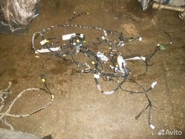 Электропроводка салона (Nissan Pathfinder)