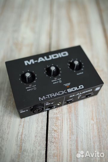 Внешняя аудиокарта M-audio M-track solo