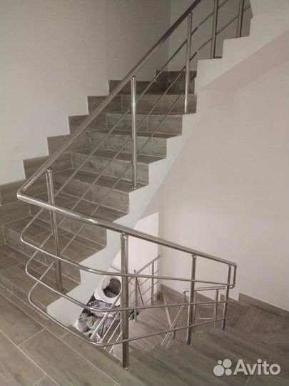 Перила для лестниц