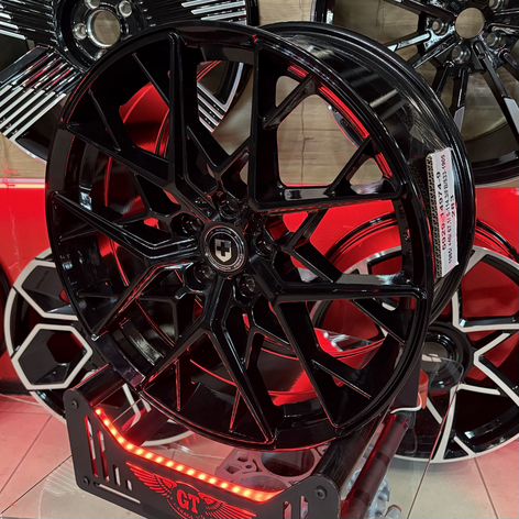 Литые диски Flow Form 8.5×R19 5×114.3