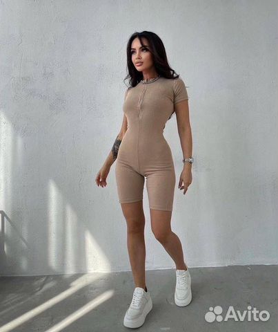 Костюм спортивный