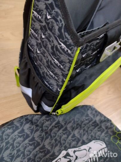 Портфель школьный