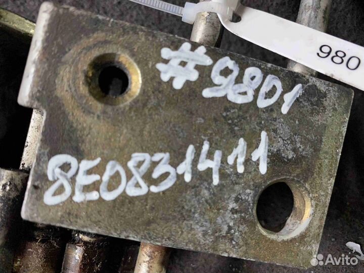 Петля двери Audi A3 (8P 2004-2013) 8E0 831 411