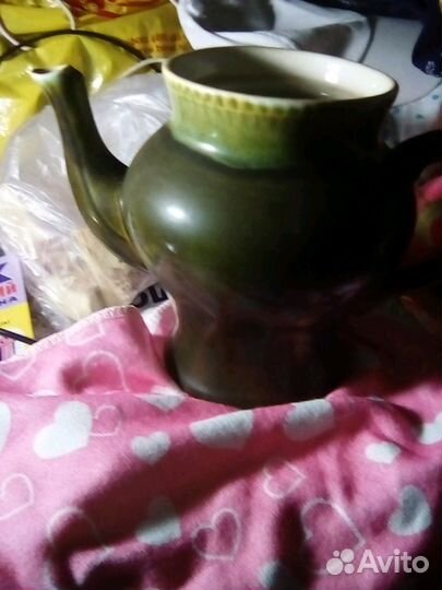 Орехокол-открывашка,чайник,кувшины,тарелки