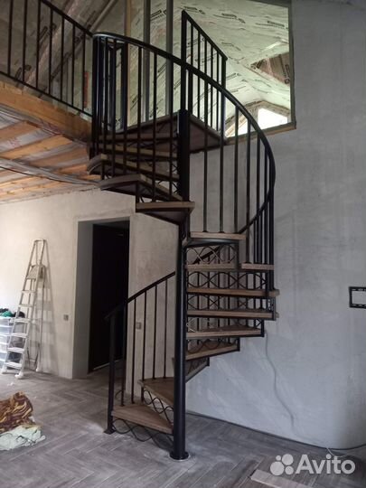 Лестницы на металлокаркасе любой сложности