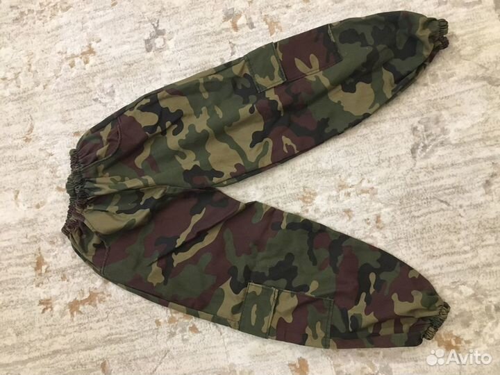 Комплект на мальчика возраст примерно 5 лет