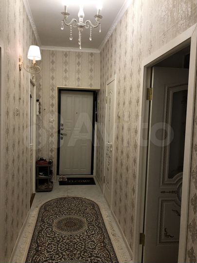4-к. квартира, 130 м², 3/3 эт.