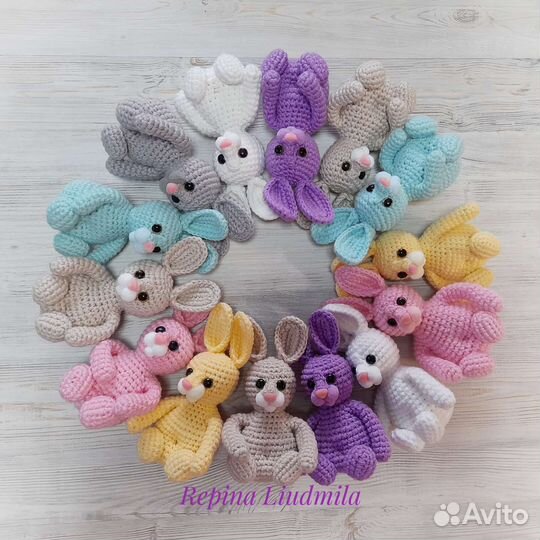 Заяц вязаный