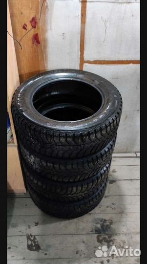 Bridgestone Ice Cruiser 5000 205/60 R16