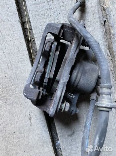 Суппорт передний honda stream