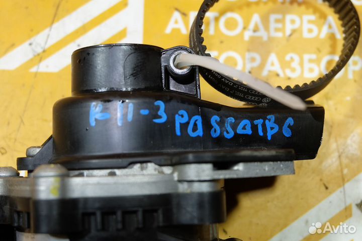 Насос водяной помпа Volkswagen Passat B6