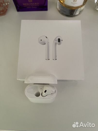 Airpods наушник правый в кейсе