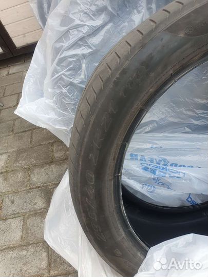 Pirelli P Zero SUV 295/40 R21