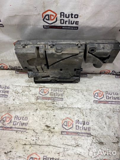 Корпус воздушного фильтра Ford Fusion 1 1.4 2008