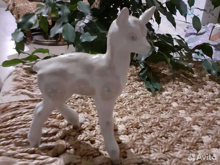 Статуэтка ягненок