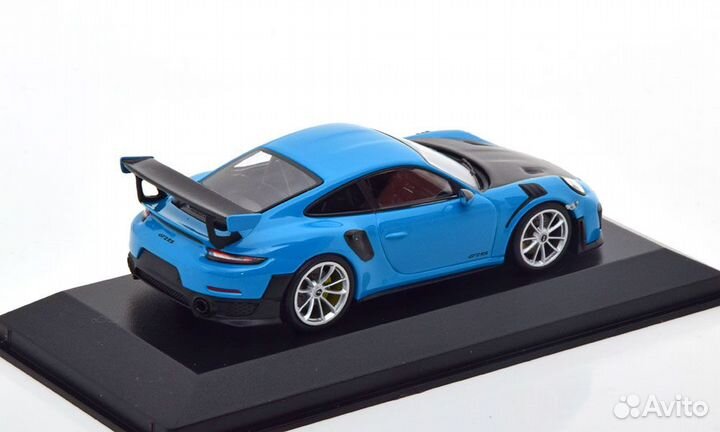 Porsche 911 (991 II) GT2-RS 2018 Minichamps 1:43