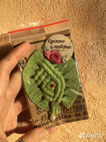 Брошь ручной работы