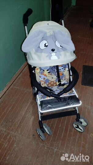 Прогулочная коляска трость