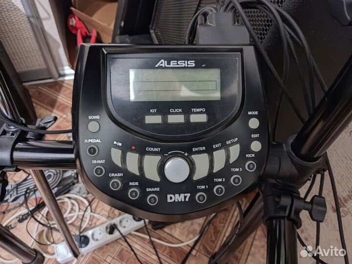 Электронные ударные Alesis DM7 в аренду