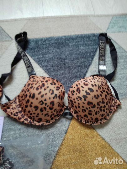 Комплект нижнего белья victoria secret