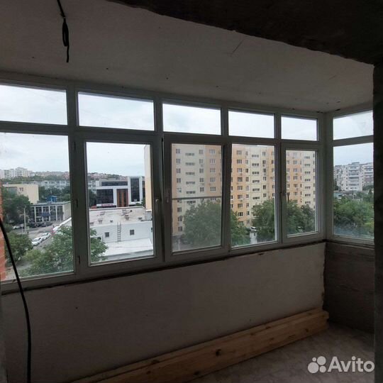 Окна лоджии дверь