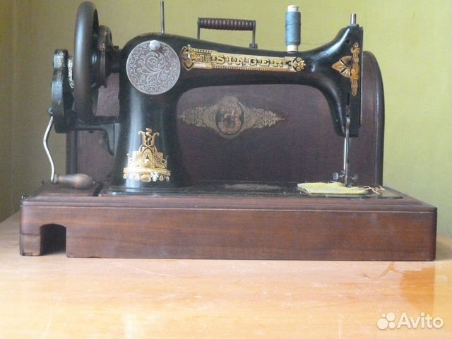 Швейная машинка зингер
