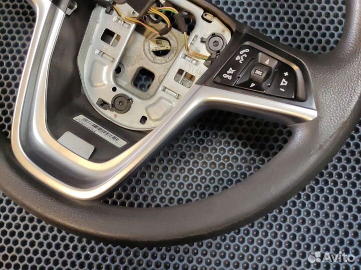 Руль opel astra j