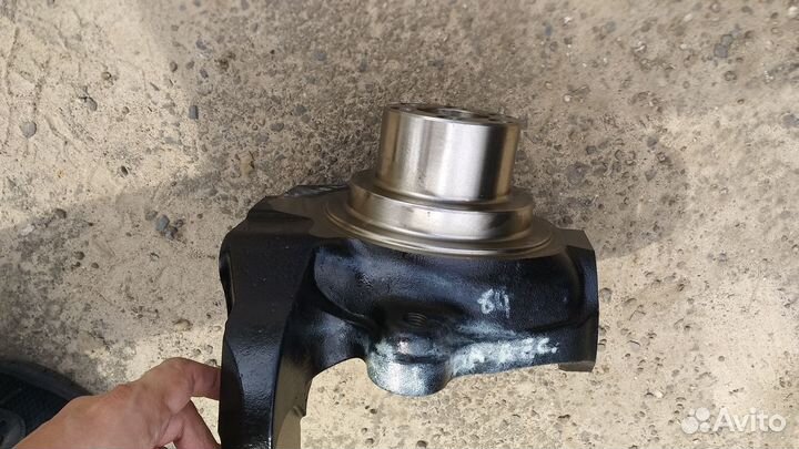 Поворотный кулак 17245883 для Volvo BL 61/71