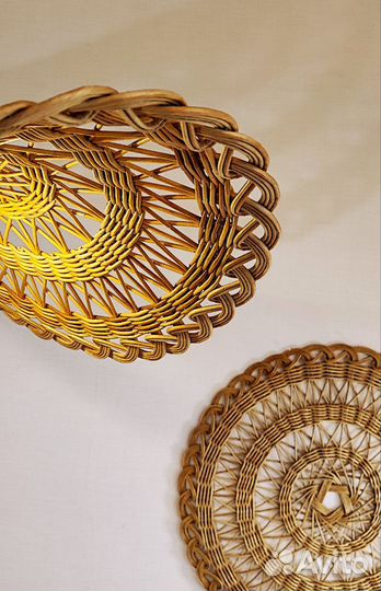 Абажур плетеный новый