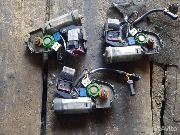 Моторчик люка ауди 100 с4