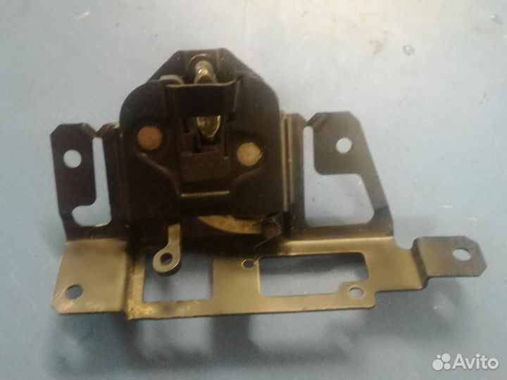 Замок багажника BMW 3-серия E46