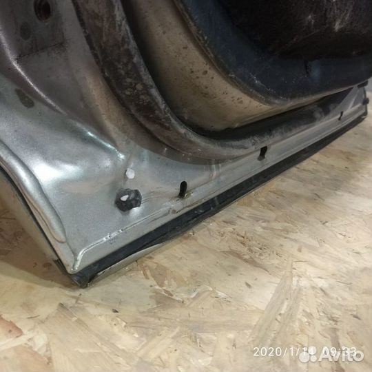 Дверь задняя правая lexus GS300/GS350/GS430 /GS460