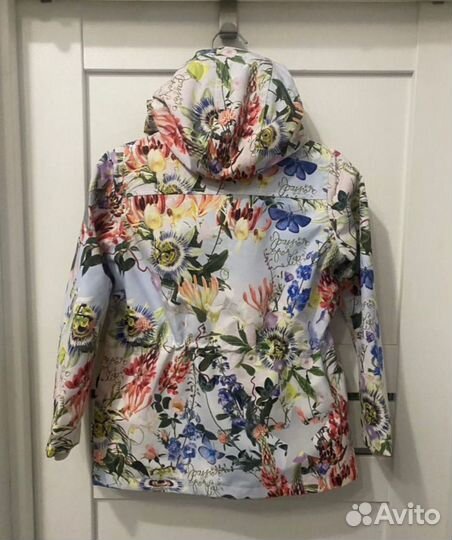 Новая куртка Molo Carole 122